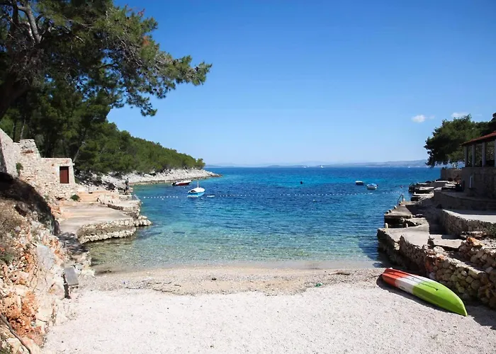 Pet Friendly In Hvar Appartamento *