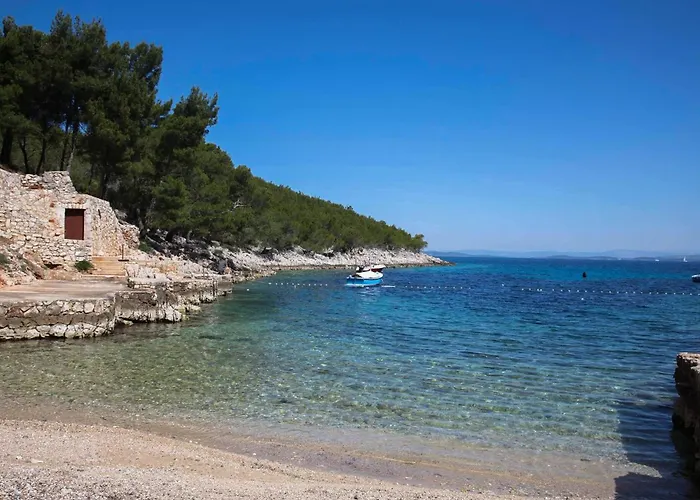 Pet Friendly In Hvar Apartmán